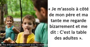 Un jeune homme de 22 ans est invité à s'asseoir avec les enfants lors d'un pique-nique familial. Il prend la quiche qu'il a apportée et part tout simplement