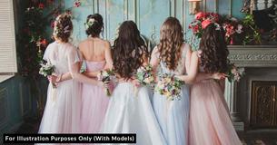 La mariée laisse les demoiselles d'honneur choisir leurs robes et découvre le plan de sa meilleure amie pour porter à nouveau la robe de son mariage