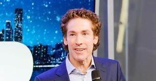 Plumber Finds 500 Envelopes Full Of Cash Inside Wall Of Joel Osteen's Lakewood Megachurch