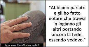 Una donna accusa un vedovo di "trarre in inganno" gli altri, perché lui porta ancora la fede: si scontrano davanti a tutti