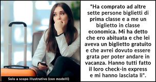 La donna rompe con il fidanzato all'aeroporto dopo che sua madre le ha dato un "biglietto in classe economica"