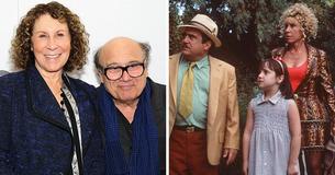 La estrella de "Matilda" compartió cómo Danny DeVito y Rhea Perlman la "distrajeron" mientras su madre estaba enferma