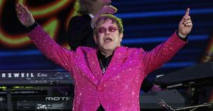 Elton John Tributes His ‘Don’t Let The Sun Go Down On Me’ Performance To Queen Elizabeth II