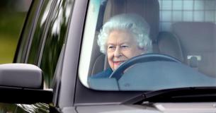 Man Recalls 'Amazing' Time He Helped Out Queen Elizabeth II With Roadside Crisis