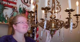 Woman Plans To Marry Chandelier - And Is In Open Relationship With Other Objects
