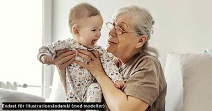 Mormor säger att hon bara kommer att sitta barnvakt åt sitt barnbarn om dottern betalar henne 12 dollar i timmen