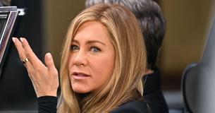 Jennifer Aniston Grieves For ‘Dying’ Old Hollywood Glamour & Says Social Media Is 'Torture' For Her