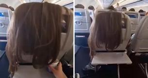 Una mujer califica de "muy rara" a una pasajera de avión que le dejó el pelo sobre su bandeja de comida