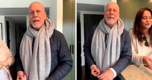 Bruce Willis scherzt und spricht zum ersten Mal seit seiner Demenzdiagnose in der Öffentlichkeit