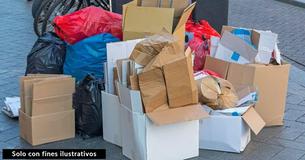 Una madre primeriza decidió botar un montón de regalos que le había dado su suegra