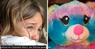 Verdrietig 4-jarig meisje zoekt naar haar vermiste teddybeer met opname van de hartslag van haar overleden moeder