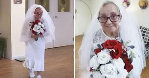 At 77, Woman Fulfills Her Dream & Shows Extreme Self-Love By Marrying Herself
