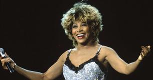À 83 ans, Tina Turner meurt en tant qu'une légende du rock 'n' roll.