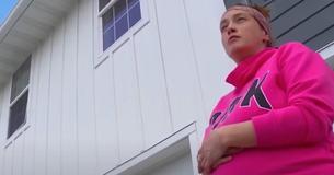 At 33 Weeks Pregnant, Woman Saves Toddler Who Plunged From Second-Story Window