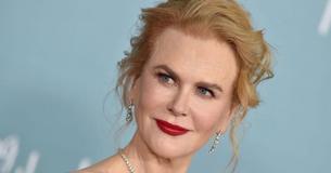 Nicole Kidman trug ein durchsichtiges schwarzes Kleid, das alle Blicke auf sich zog, und bewies, dass sie eine Modeikone ist