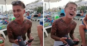 Talented Beachgoer Stirs The Soul With His Flawless Rendition Of 'Unchained Melody'