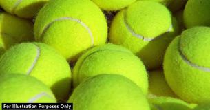 Here's Why You Should Always Keep A Tennis Ball In Your Carry-On When You're Flying