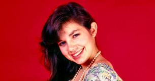 This “Family Ties” Actress Was Called A ‘Sea Hag’ & ‘Horrible’ Before Deciding To Embrace The Criticisms About Aging Naturally