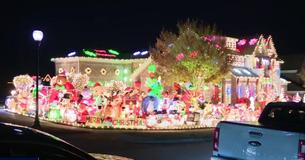 The Real Reason Behind Family’s Extreme Lights Display Explains Spirit Of Christmas Perfectly