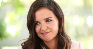 Katie Holmes Called A ‘Bag Lady’ Who ‘Looks Homeless’ In Outfit Deemed ‘Frumpy’ & ‘Hideous’