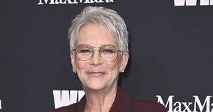 Jamie Lee Curtis Reveals The ‘Truth’ Behind The Glamour in Makeup-Free Selfie