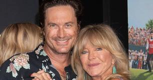 Goldie Hawn & Oliver Hudson’s Sweet Mother-Son Gala Moment Turned Sour As Internet Slammed Their ‘Cringe’ Touch