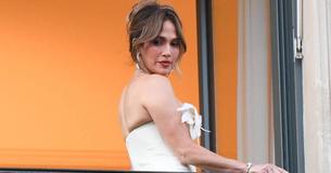 Jennifer Lopez Showed Up to Taylor Swift and Travis Kelce's Wedding and Stole the Show Before She Even Got Inside