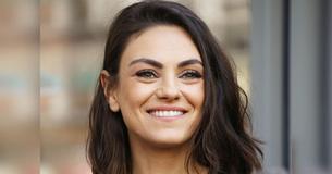 "Errore genitoriale": Mila Kunis consiglia alla figlia di 7 anni di spintonare un'altra bambina