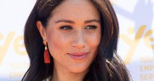 Meghan Markle osa sfoggiare dei pantaloncini cortissimi sotto il sole estivo