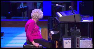 98-letnia Babcia Otrzymuje Owacje Na Stojąco Na Grand Ole Opry